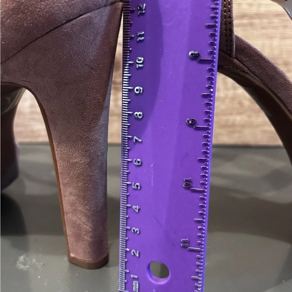 Jessica Simpson Mauve Cutout Heels